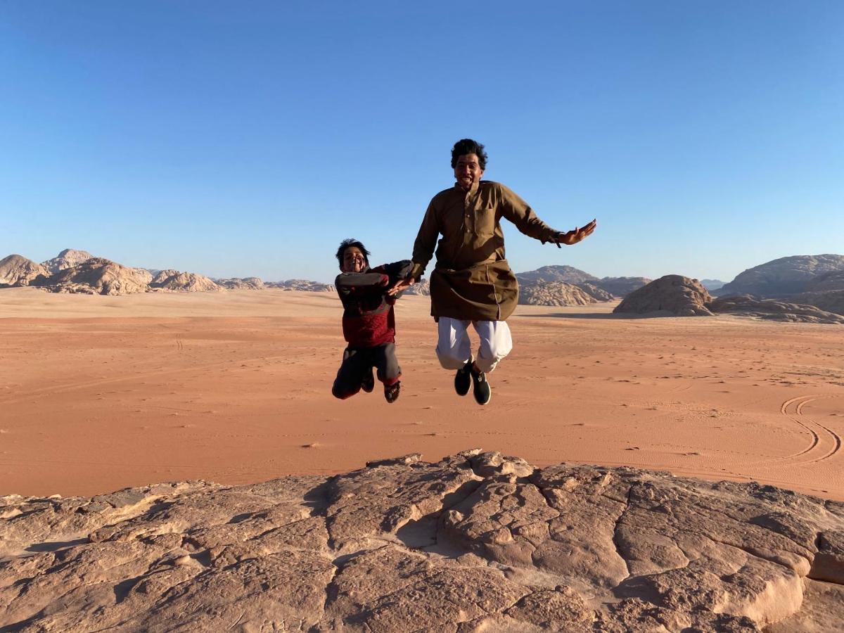 Wadi Rum Bedouin Tour With A Camp Extérieur photo