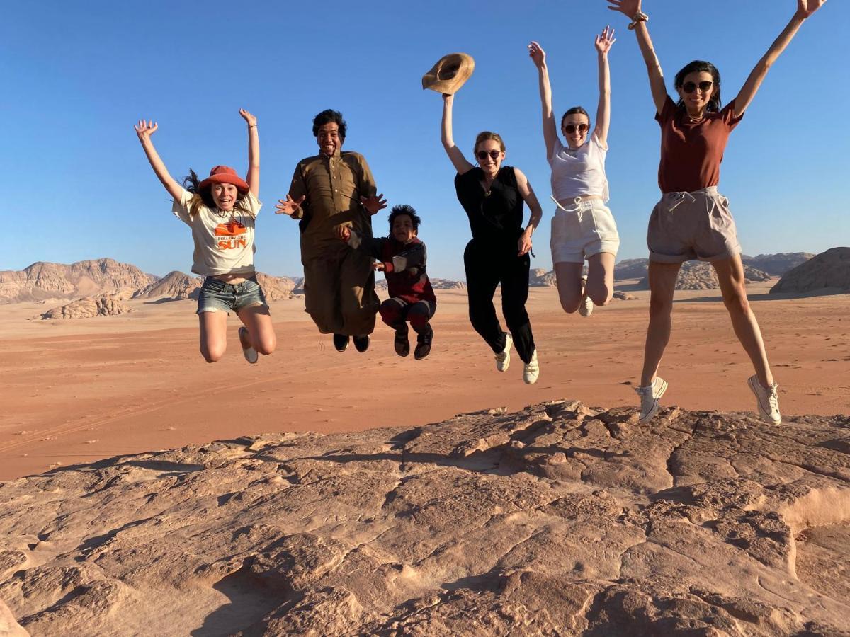 Wadi Rum Bedouin Tour With A Camp Extérieur photo