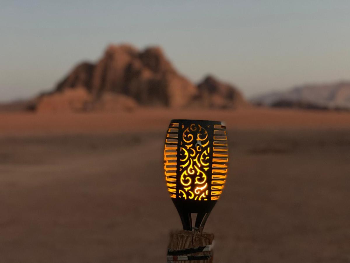 Wadi Rum Bedouin Tour With A Camp Extérieur photo