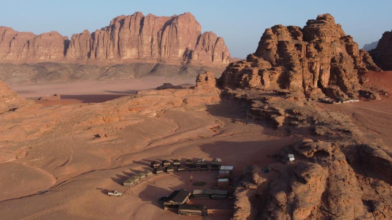 Wadi Rum Bedouin Tour With A Camp Extérieur photo