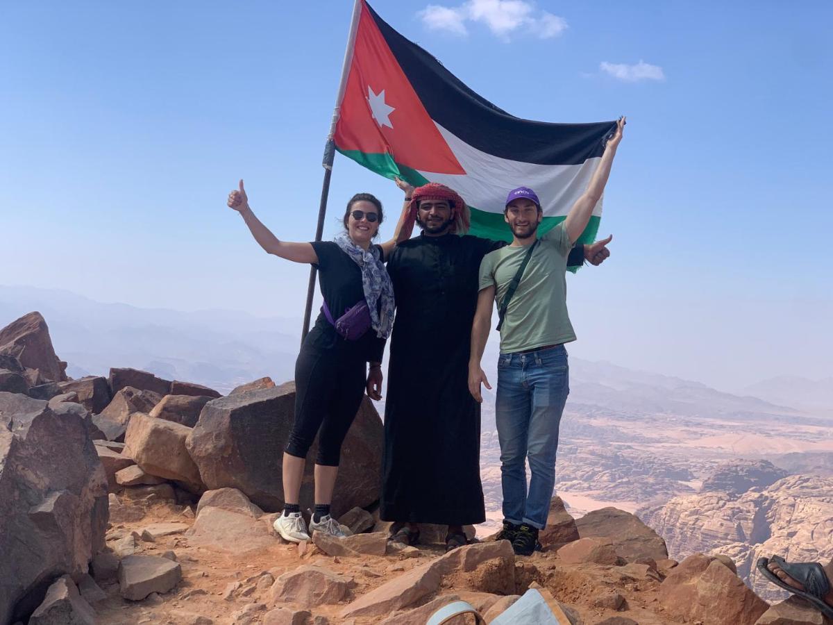 Wadi Rum Bedouin Tour With A Camp Extérieur photo