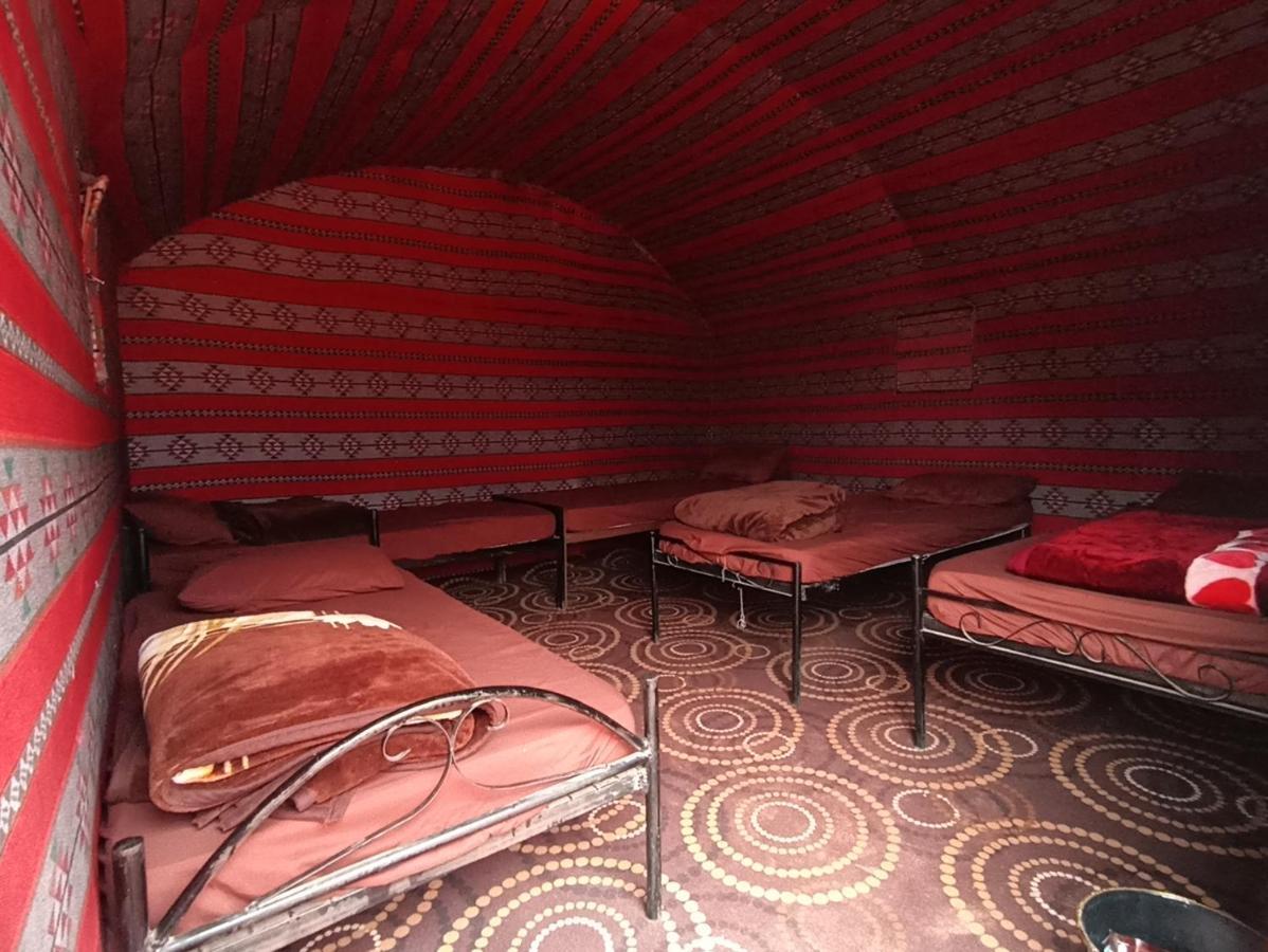 Wadi Rum Bedouin Tour With A Camp Extérieur photo
