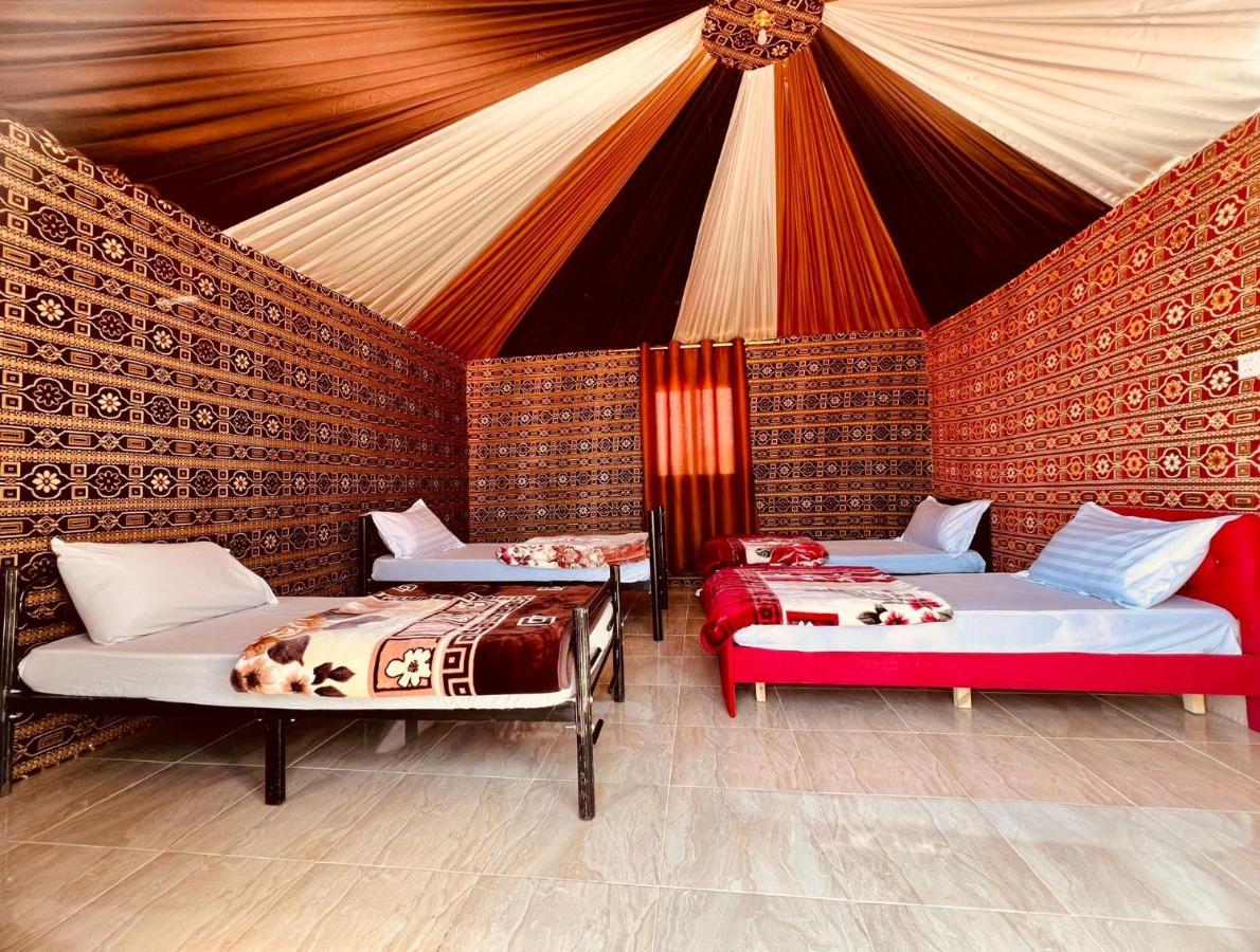 Wadi Rum Bedouin Tour With A Camp Extérieur photo